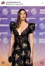 「ロシアの妖精」３９歳になった現在の姿に衝撃！「すごい！言葉が出ない」…シャラポワさん、ざっくりＶゾーン