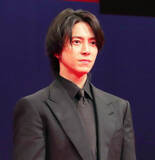 「山下智久、アメリカで「日本よりもダイナミックな風」浴びる　高橋克典にアドリブ連発も「ごめんなさいって言えばいいと思っていたかも」と白状」の画像1