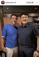 「デカいな」「体格がすごい」上原浩治氏、話題の“大物”との２ショット！「上原さんが小さく見える」「貫禄が」