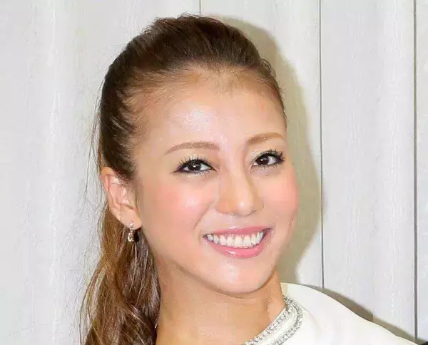 あびる優、美人母を顔出し！「どすっぴん」の美肌輝く姿にくぎづけ「変わらず美魔女だー」「お二人とも本当に綺麗」