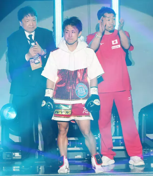 【ボクシング】日本史上最速６５秒のＫＯ勝ち　左ボディーから最後は右ワンパン！　元キックボクサーの石井武志が悲願の世界王者　元世界王者メンデスに勝つ「死んでもいいと思ってリングに上がった」…ＷＢＡ世界ミニマム級王座決定戦