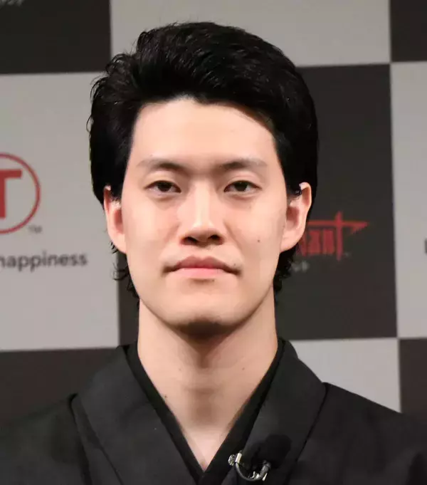 【ＴＨＥ　Ｗ】初の審査員・粗品、「女やからおもんないとか抜きにして…真摯に審査したい」　真顔で意気込み、さらば・森田おびえる