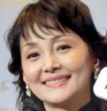 ６２歳・南果歩　鮮やかピンクの着物姿が素敵！「美 そのもの～」「素敵過ぎます」ファンうっとり