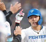 「【日本ハム】“代役”野村佑希がレイエス級の一発　左翼２階席へ特大の２号ソロ「自分はモーレだと信じて打ちました」」の画像1