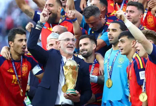 【Ｗ杯】スペイン優勝監督が４年前に語っていた日本代表の将来、スペインの哲学と「組織力」の重要性、Ｗ杯制覇への思い…当時の言葉が現実に