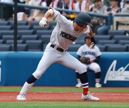 【高校野球】横浜、２回までに４－０　いきなり主導権　ドラ１候補・織田翔希の１５５キロにはどよめき