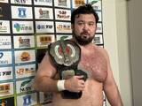 「「新日本プロレス」ウルフアロン、「ラジオレギュラー番組」で８・１６両国大会「欠場」心境を明かす「キツかったっす…今、薬のんで徐々に治している段階」」の画像1