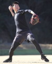 【巨人】戸郷翔征が母校・聖心ウルスラ学園高で自主トレ公開　１５勝＆２００イニングを目標に復活誓う