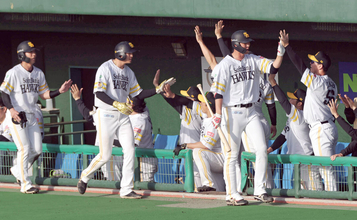 【ソフトバンク】秋広優人が今季実戦初アーチの３ランで侍撃破　小久保裕紀監督も絶賛「今の打ち方なら、あのぐらい飛ばせる」