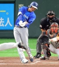【ＤｅＮＡ】三森大貴が右脚自打球で途中交代　次戦以降の出場可否は「状態を見て考える」と相川亮二監督