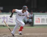 「【巨人】育成・村山源が初回先頭打者弾！　左打ち転向後初本塁打　吉川からもらったバットで放った一打に「尚輝さんのおかげです」」の画像1