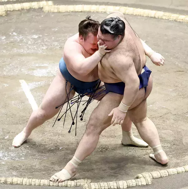 負傷明けの大関・安青錦が連勝発進も「１、２番で状態は戻らない」　八角理事長は「まだぎこちない」
