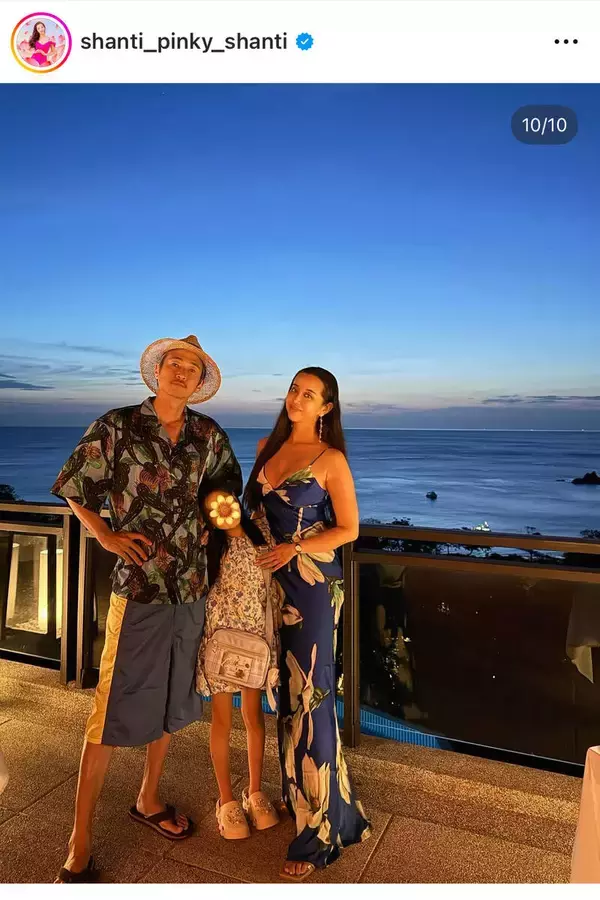 窪塚洋介の妻・ＰＩＮＫＹ、夫＆愛娘と「人生３度目のタイ」へ！仲睦まじい家族の姿が話題に…