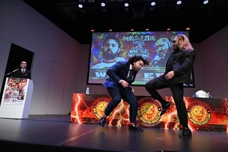 ウルフアロン、デビュー戦前日会見でＥＶＩＬに暴行を受ける「負けたら坊主、並びに柔道着禁止」も通告…１・４東京ドーム