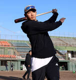 「【広島】中村奨成が真のレギュラーへ２大目標　フルイニング出場＆打率３割「 野球人として一流の…」」の画像1