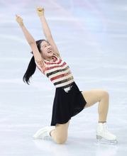 【五輪】日本ワンツー発進！　１７歳・中井亜美が３回転半決めて首位　坂本花織が２位　千葉百音は４位　あるぞ独占表彰台