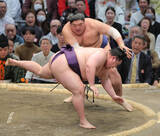 「阿炎、再出場で初白星　既に負け越し確定も「来場所、期待してもらえるような姿を見せたい」」の画像1