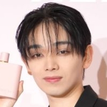 宮世琉弥の自撮りオフショットが「ビジュ爆発」！奇跡の一枚「僕まで幸せになりました」