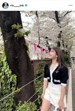 “かわい過ぎる”２２歳ゴルファー吉田鈴、花見満喫オフショットがアイドル級！「超絶」「絶句」「可愛すぎ」「春が似合う」