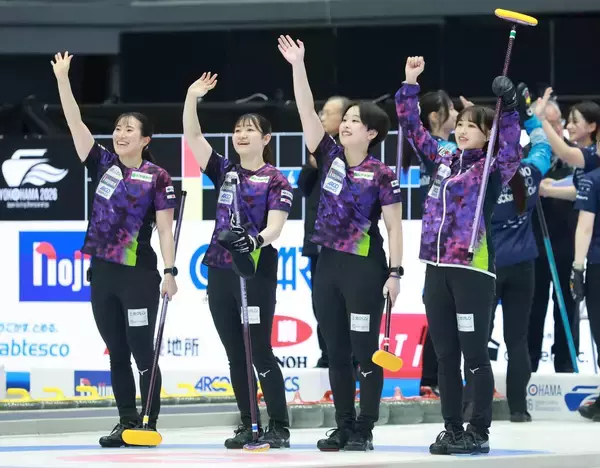 【カーリング】北海道銀行が全勝対決制して２次リーグ１位通過　スキップ・仁平美来「大きな自信になる。率直にうれしい」