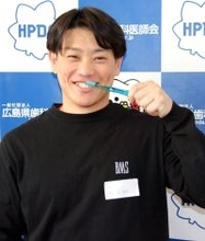 【広島】ドラフト３位・勝田成の「かむ力」はオオカミ級！？　歯科検診で新人９人トップの数値をマーク