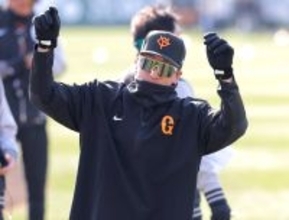 【巨人】いきなりドカーン！花火の打ち上げで宮崎春季キャンプスタート　宮崎南高・吹奏楽部の演奏も