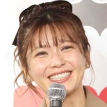 ３９歳・宇野実彩子、ノースリーブワンピ姿でソロ活動８周年を報告「永遠の憧れ！！」「これまでもこれからも、ずっと大好き」