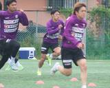 「【Ｊ２藤枝】父は槙野智章監督をジュニアユース時代に指導　兄は愛媛でプレー　１９歳ＭＦ行友祐翔がチーム合流」の画像1