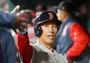 吉田正尚、３試合ぶり出場で１安打１死球　自身３試合連続マルチ出塁で出塁率５割キープ　８回逆転機では三振