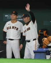 【巨人】打順組み替えも７回１死まで１人の走者も出せず２安打完封負け　６試合連続３得点以下　連敗で勝率５割に逆戻り…高梨の前に沈黙　井上は今季初黒星