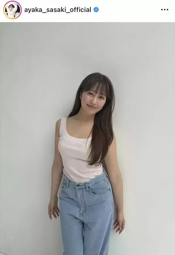 「ちょちょ待って！」電撃婚の人気アイドル、肌見せイメチェン姿「健康的」「これは過去最高」ももクロ佐々木彩夏