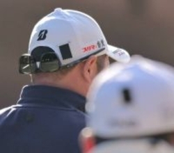 【JTカップ】出場３０選手が菅谷大介アナウンサー追悼の喪章をつけてプレー　「素晴らしい実況で支えて頂いた」