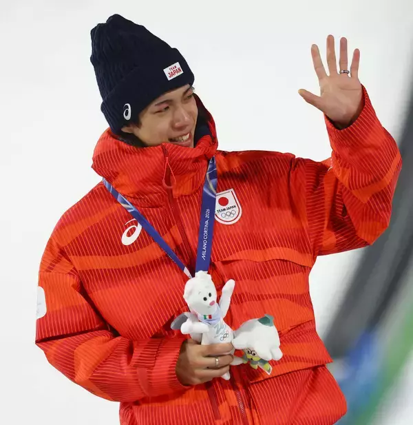 【五輪】銀メダルでなぜ号泣？二階堂の父・学さんが解説「楽勝ってマインドコンロールかけていた」…男子個人ラージヒル