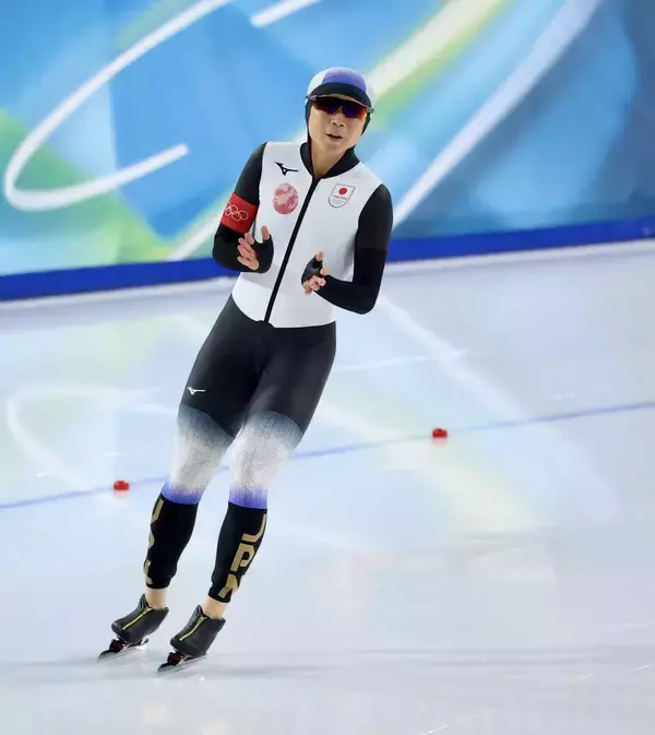 【五輪】まさか…高木美帆が悔し涙の６位、世界記録を持つ本命種目１５００Ｍで金メダルに届かず「整理ついていない。言葉にするのは難しい」、ラスト１周で失速…スピードスケート