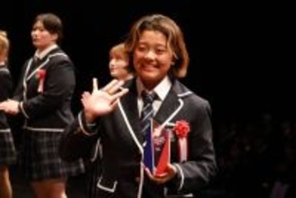 アジア大会サーフィン代表・池田美来が卒業式出席「サーフィンと勉強と全力で頑張った３年間」