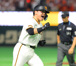 巨人・山瀬慎之助プロ１号　憧れの指揮官も褒めた「本人がいい準備をしてきたから出たんじゃないですかね」