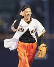 Ｇ党・井森美幸が地元・群馬でファーストピッチ「５７歳ってマジかよ」「キレイやな」「やはり群馬は井森ねぇさん」と反響