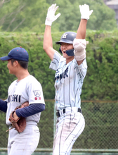 【高校野球】掛川東の浅田陽天（ひだか）が計１５７球の熱投　延長１１回には満塁で走者一掃の適時二塁打　「粘り強さを発揮できた」