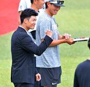 【巨人】若林楽人がＧタウンでナインらに別れ　トレードで２年ぶりに古巣復帰へ
