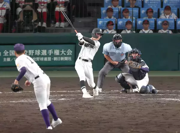 【甲子園】福山は後半に力尽き初勝利ならず　文武両道ナインの好プレー連発に大歓声「誇り高い敗者に」