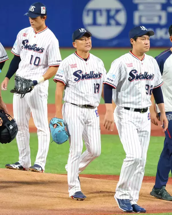 【ヤクルト】４６歳石川雅規が登録抹消　今季初登板も左肩痛＆１回持たず２４球６失点ＫＯ…通算１８８勝も