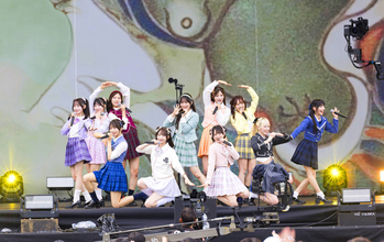 　≠ＭＥ、２年ぶりに「イナズマ」で８曲披露「天気が良くてすごく暑い！」気温は３０度近く