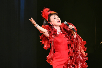 ジュディ・オング、６０周年ライブに感涙「声が続く限り歌い続けたい」小林幸子、中村雅俊も来場