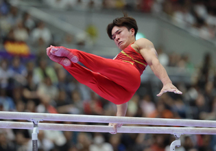 【体操】男子の団体総合予選で日本は暫定トップ　日本時間２１日の決勝でメダルならロス五輪切符　世界選手権が開幕