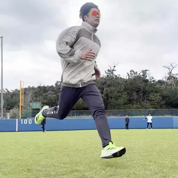 【ロッテ】中村奨吾は１２年目のキャンプに向けて「初日からしっかりアピールできるようにしたい」