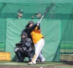 【巨人】内野争いが沖縄で本格化へ　石塚、ダルベック、浦田、小浜、リチャード、宇都宮…１０人中６人が初の那覇キャンプ