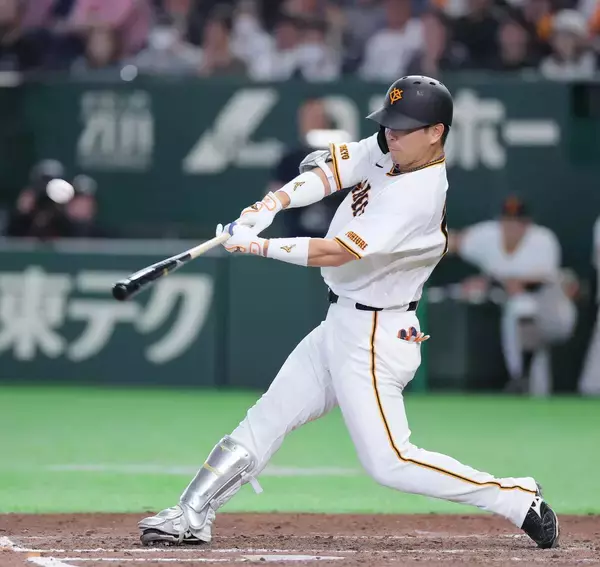 「【巨人】「代打で出て、あそこをさばくんだから」阿部監督、代打逆転Ｖ３ランの大城卓三を絶賛」の画像