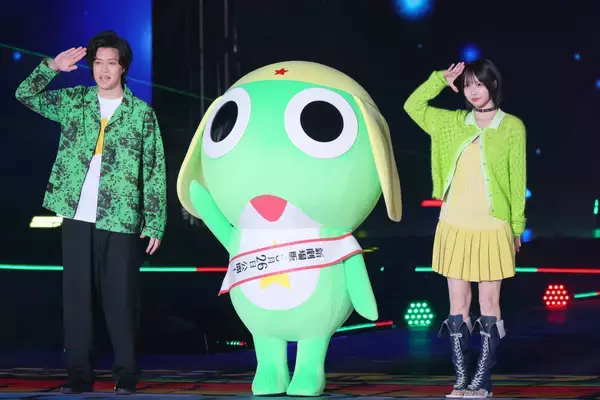 粗品、あのの「そしあの」コンビが「ガルアワ」にサプライズ登場　粗品は先輩からの指摘に「やめてください」