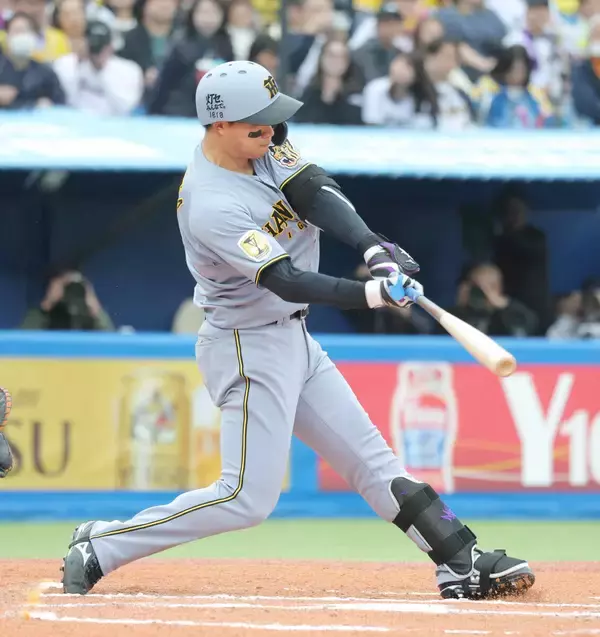 【阪神】森下翔太、気合のマルチヒット　前日に自打球で途中交代もスタメン出場　８回に代走送られ途中交代