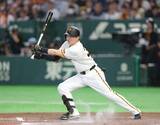 「【巨人】泉口友汰が１８打席ぶり安打　才木浩人から内野安打で１週間ぶりのＨランプ」の画像1
